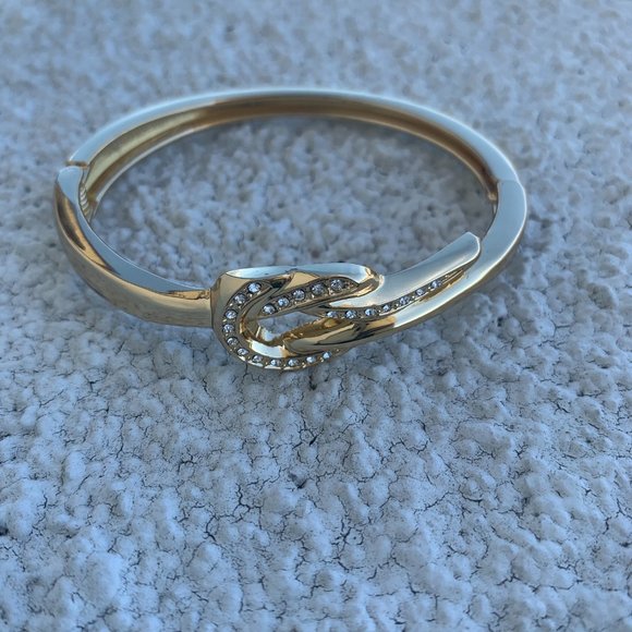 Gold -tone knot Bangle bracelet/ BEST OFFER EXCEPTED - Picture 4 of 8